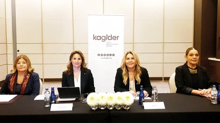 Türk kadın girişimci diasporasının izinde.